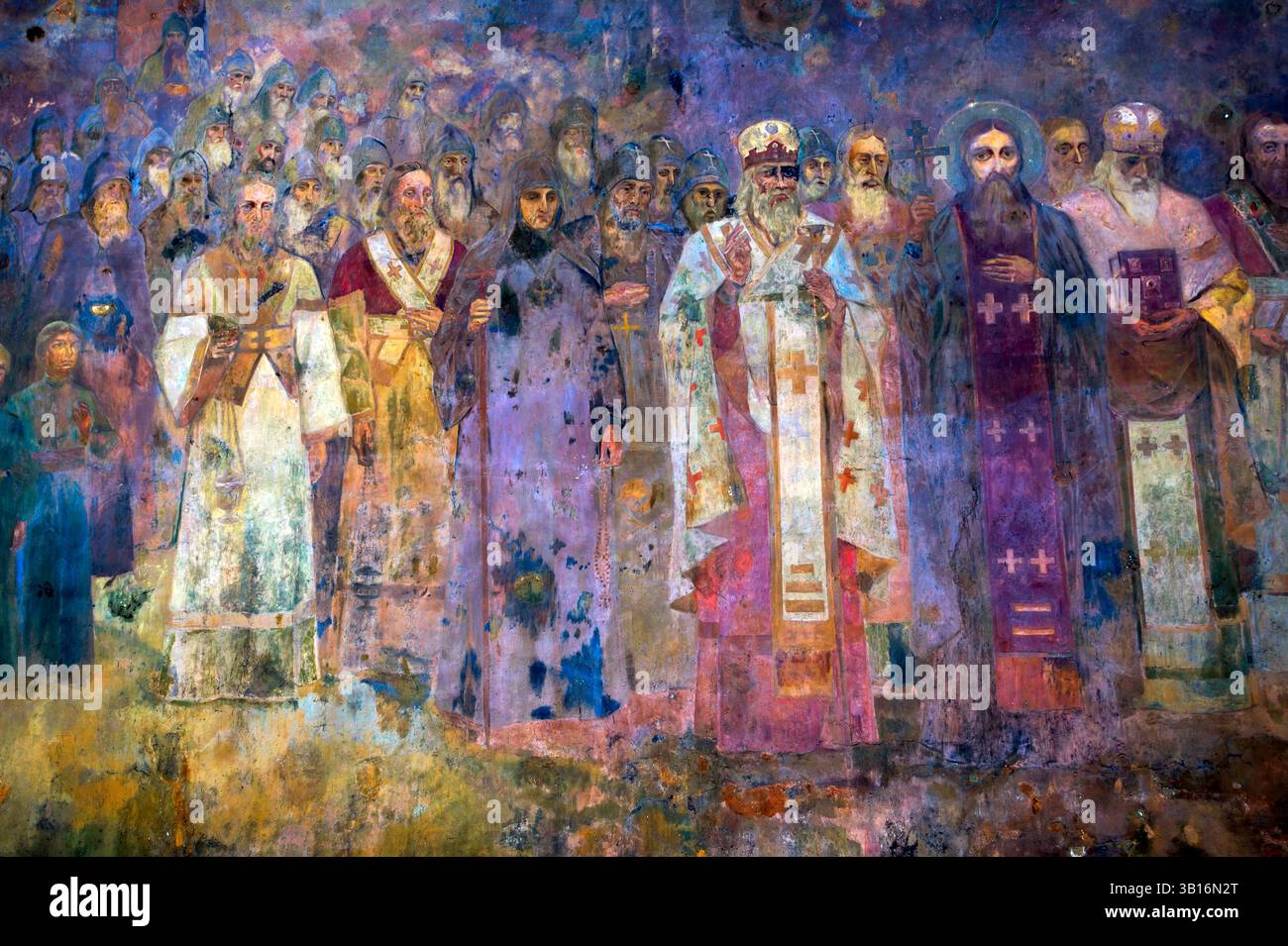 Guardando a nord lungo il fiume Dnieper verso Chernobyl (60 miglia di distanza) dal magnifico complesso del monastero di Pechersk Lavra, Kiev. Costruito dai monaci di Kiev Foto Stock