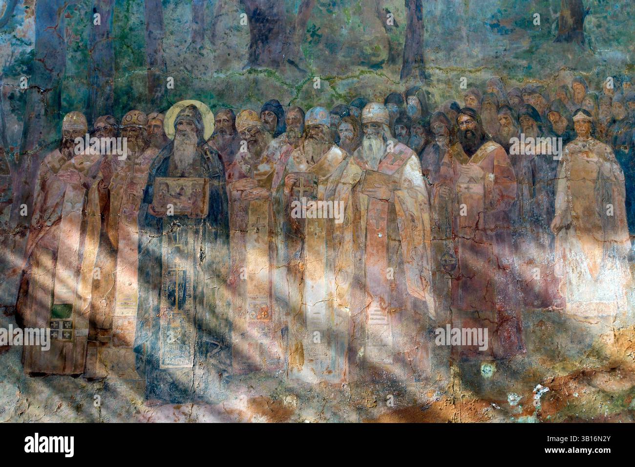 Guardando a nord lungo il fiume Dnieper verso Chernobyl (60 miglia di distanza) dal magnifico complesso del monastero di Pechersk Lavra, Kiev. Costruito dai monaci di Kiev Foto Stock