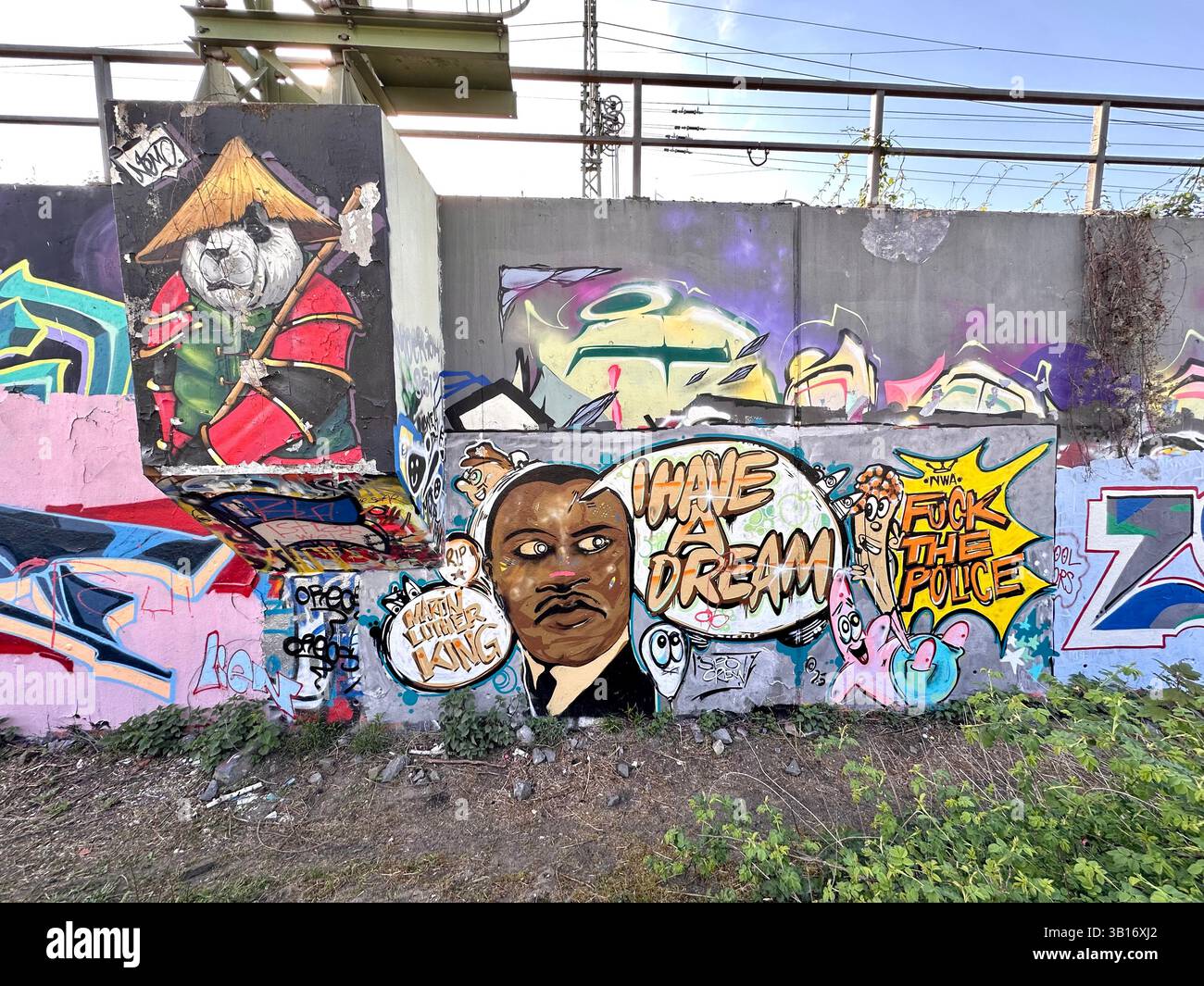 Un graffito di Martin Luther King su un muro a Berlino-Kreuzberg, Germania Foto Stock