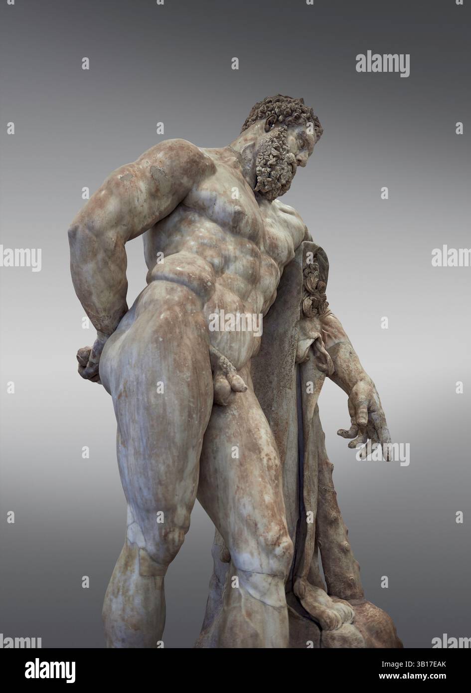 Statua romana di Ercole in piedi dalle Terme di Caracalla, Roma. Copia romana della fine del II secolo d.C. copiata da un tratto del IV secolo a.C. bronzo stat Foto Stock