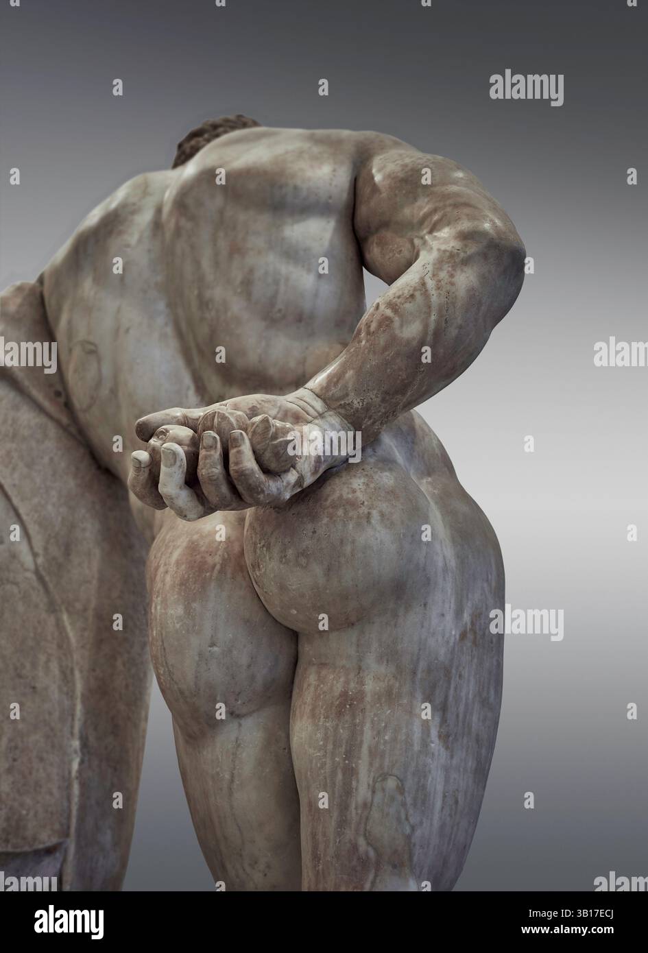 Statua romana di Ercole, le sue mani che reggono le mele d'oro di Esperidi, dalle Terme di Caracalla, Roma. Copia romana della fine del II secolo d.C. copiata Foto Stock