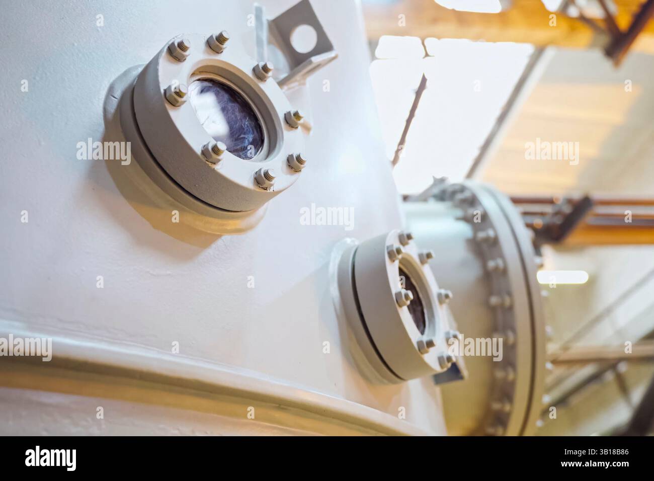 Recipienti a pressione in produzione. Serbatoi a pressione. Foto Stock