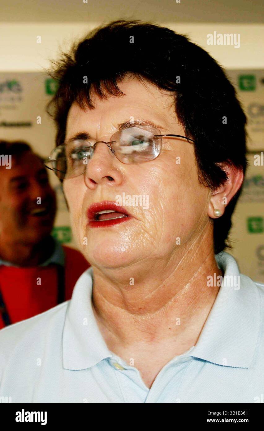 30 agosto 2005 - New York, New York, Stati Uniti - K44698ML.***EXCLUSIVE***.BILLIE JEAN KING E JOHN MCENROE PRESIEDONO L'ottava PRESTAZIONE ANNUALE DELLA New York PARKS FOUNDATION PER IL TENNIS New YorkPARKS ALL'OPEN US FLUSHING MEADOWS, New YORK New York 8-30-2005. - BILLIE JEAN KING (immagine di credito: © Mitchell Levy/Globe Photos/ZUMAPRESS.com) Foto Stock