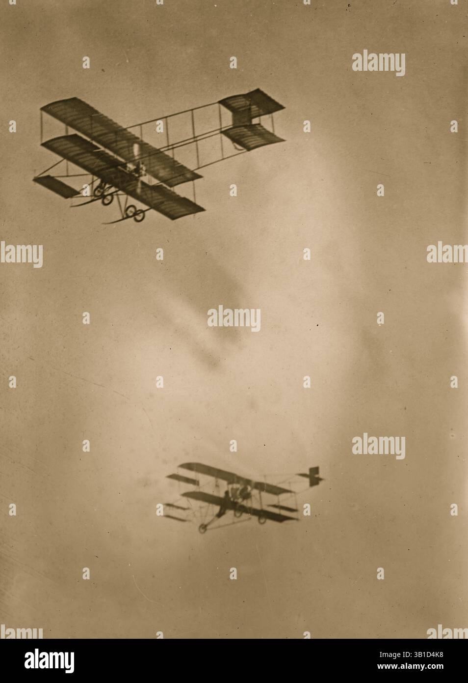 06 giugno 1910 - Los Angeles, California, Stati Uniti - gli aerei Paulhan e Hamilton in volo..(Credit Image: © Bain News Service/ZUMAPRESS.com) Foto Stock