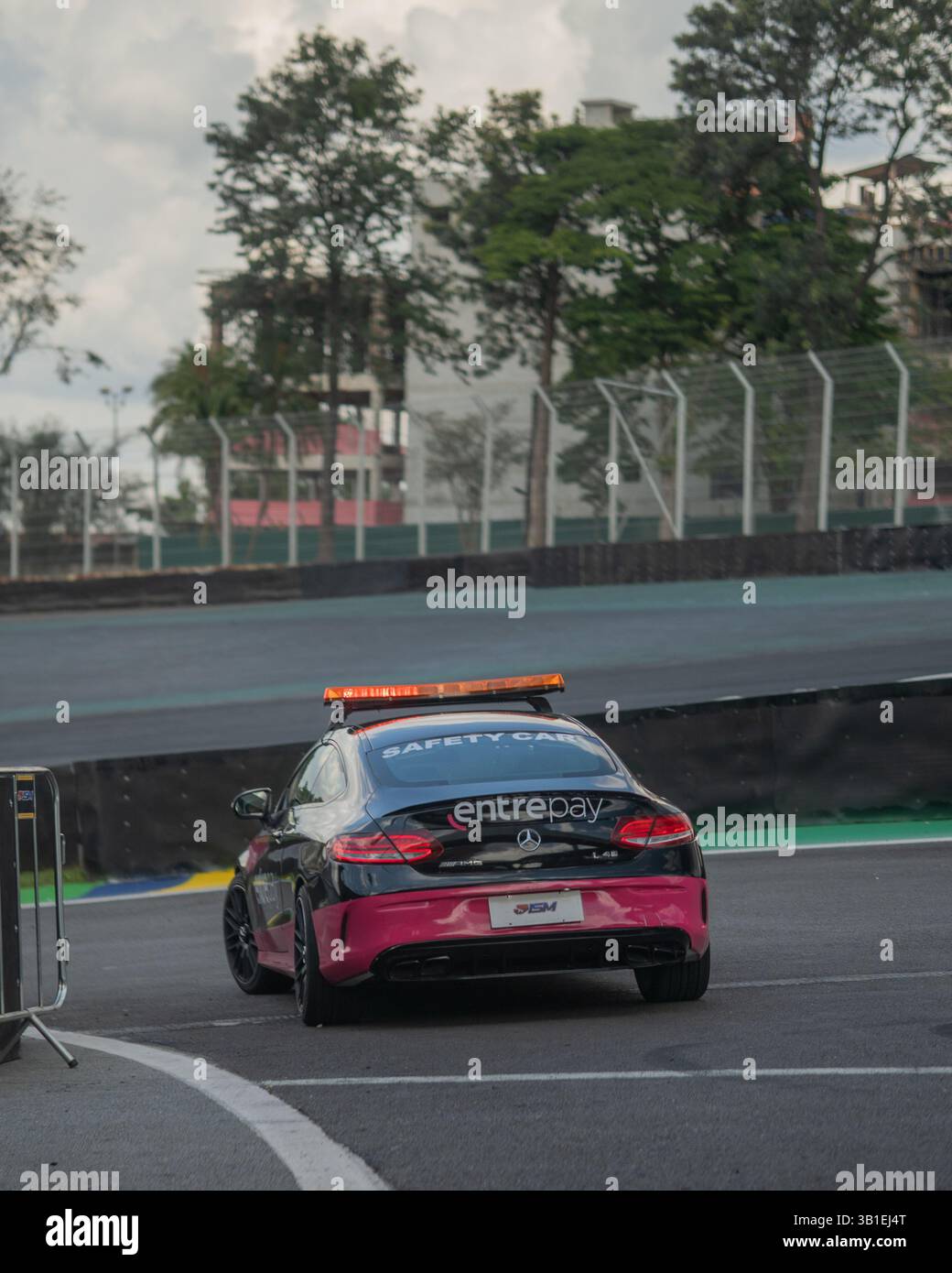 São Paolo, Brasile - 20 aprile 2024: Auto da corsa sul circuito Interlagos (autodromo de Interlagos) Foto Stock