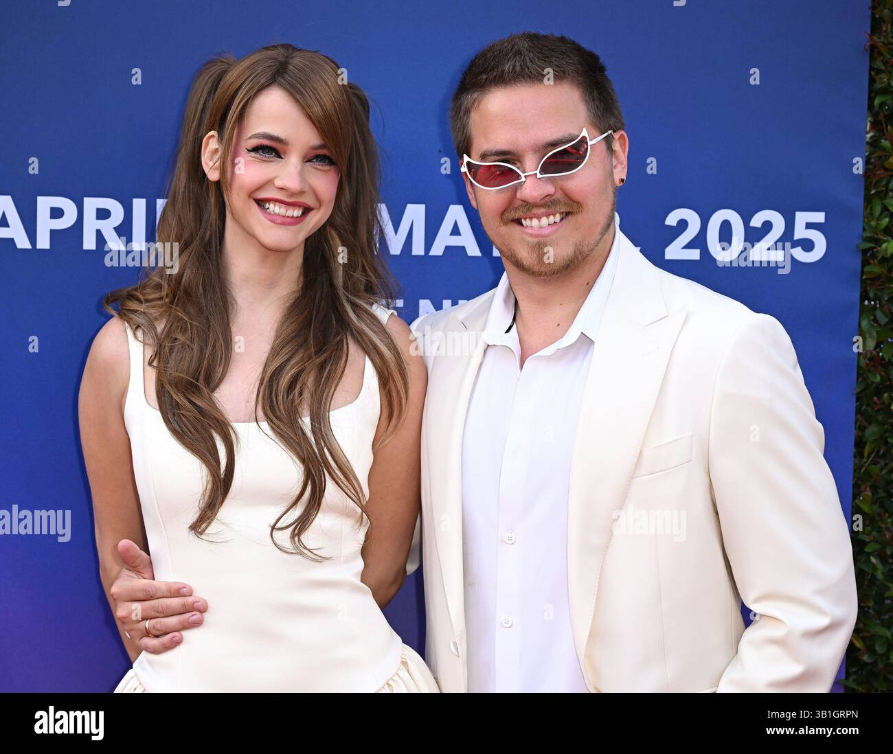 Universal City, Stati Uniti. 25 aprile 2025. Barbara Pavlin e Dylan Sprouse arrivano all'Universal fan Fest Nights che si tiene agli Universal Studios di Hollywood il 25 aprile 2025 a Universal City, CA. © Starbuck/AFF-USA.com crediti: AFF/Alamy Live News Foto Stock