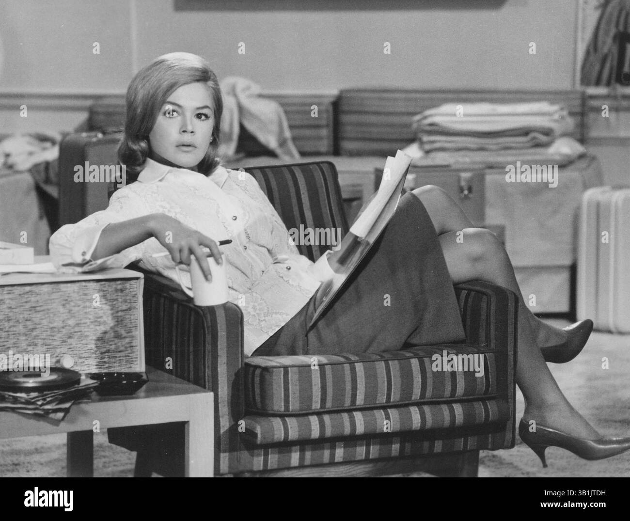 1 novembre 2010 - SANDRA DEE 1963." PRENDILA, LEI è MIA (immagine di credito: © Globe Photos/ZUMApress.com) Foto Stock