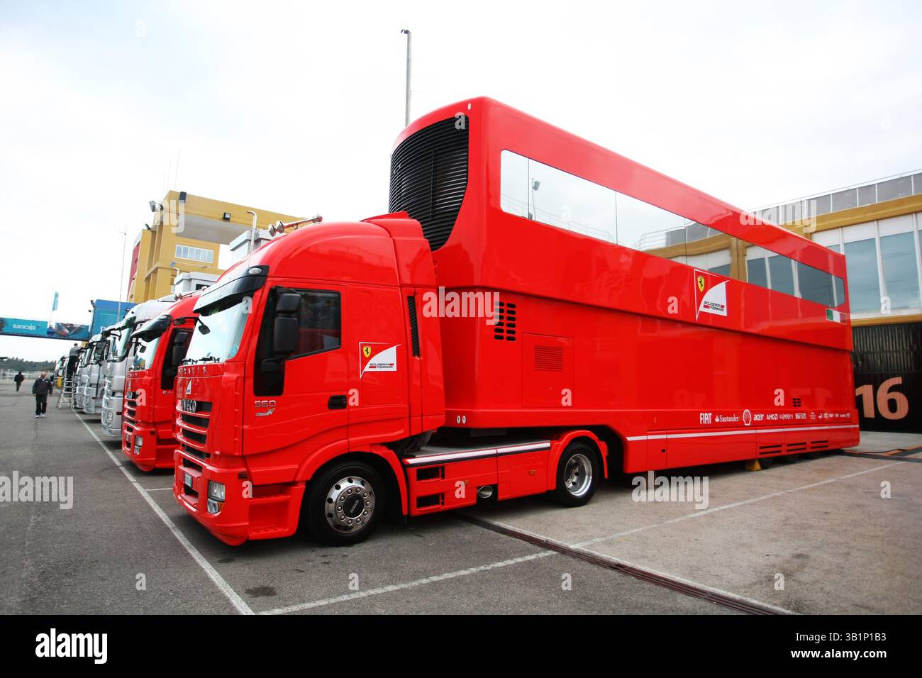 31 gennaio 2011 - Valencia, Spagna - Ferrari Trucks. (Immagine di credito: © Sutton Motorsports/ZUMAPRESS.com) Foto Stock