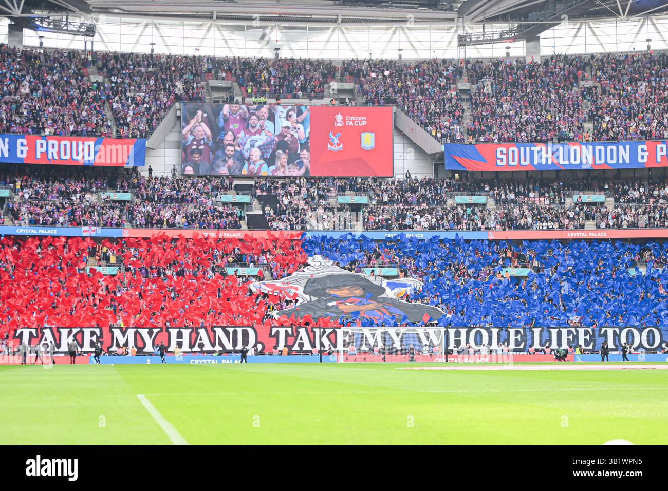 I tifosi del Crystal Palace durante la semifinale dell'Emirates fa Cup tra l'Aston Villa e il Crystal Palace allo Stadio di Wembley, Londra, sabato 26 aprile 2025. (Foto: Kevin Hodgson | mi News) crediti: MI News & Sport /Alamy Live News Foto Stock