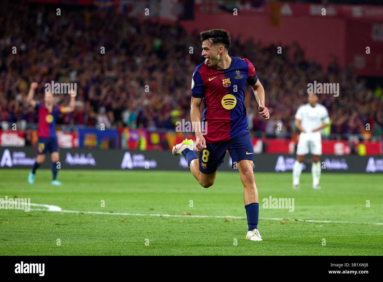SIVIGLIA, SPAGNA - APRILE 26: Pedro Gonzalez 'Pedri' del Barcellona festeggia dopo aver segnato il primo gol della sua squadra durante la finale di Copa del Rey tra FC Barcelona e Real Madrid all'Estadio de la Cartuja il 26 aprile 2025 a Siviglia, Spagna. (Foto di QSP) credito: QSP/Alamy Live News Foto Stock