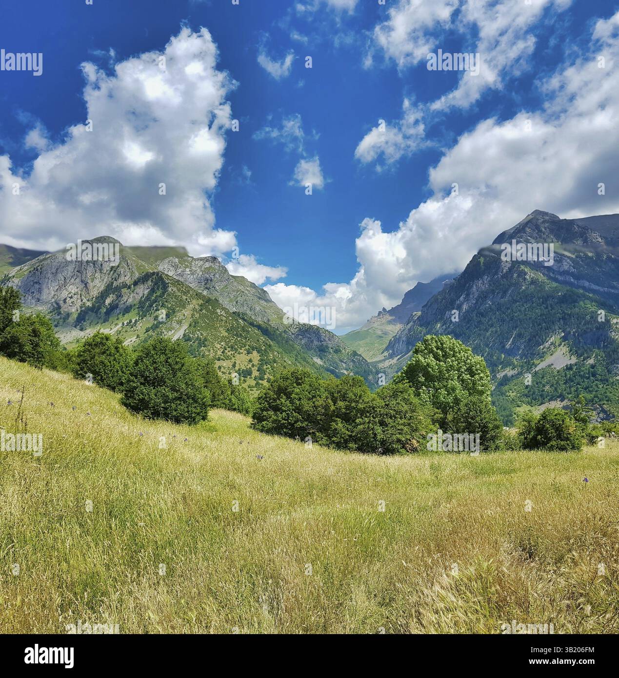Paesaggio in montagna, foto come sfondo, foto come sfondo, foto come sfondo, foto come sfondo, foto come sfondo, immagine digitale Foto Stock