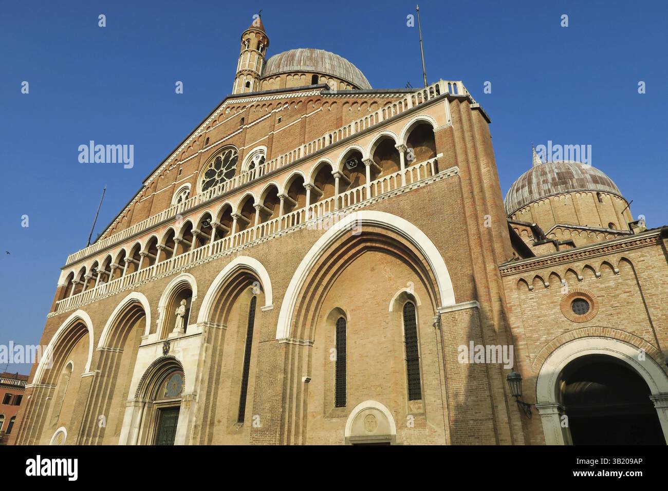 Colosseo a roma italia, foto come sfondo, a sant antonio prato della valle, padova, padova italia Foto Stock
