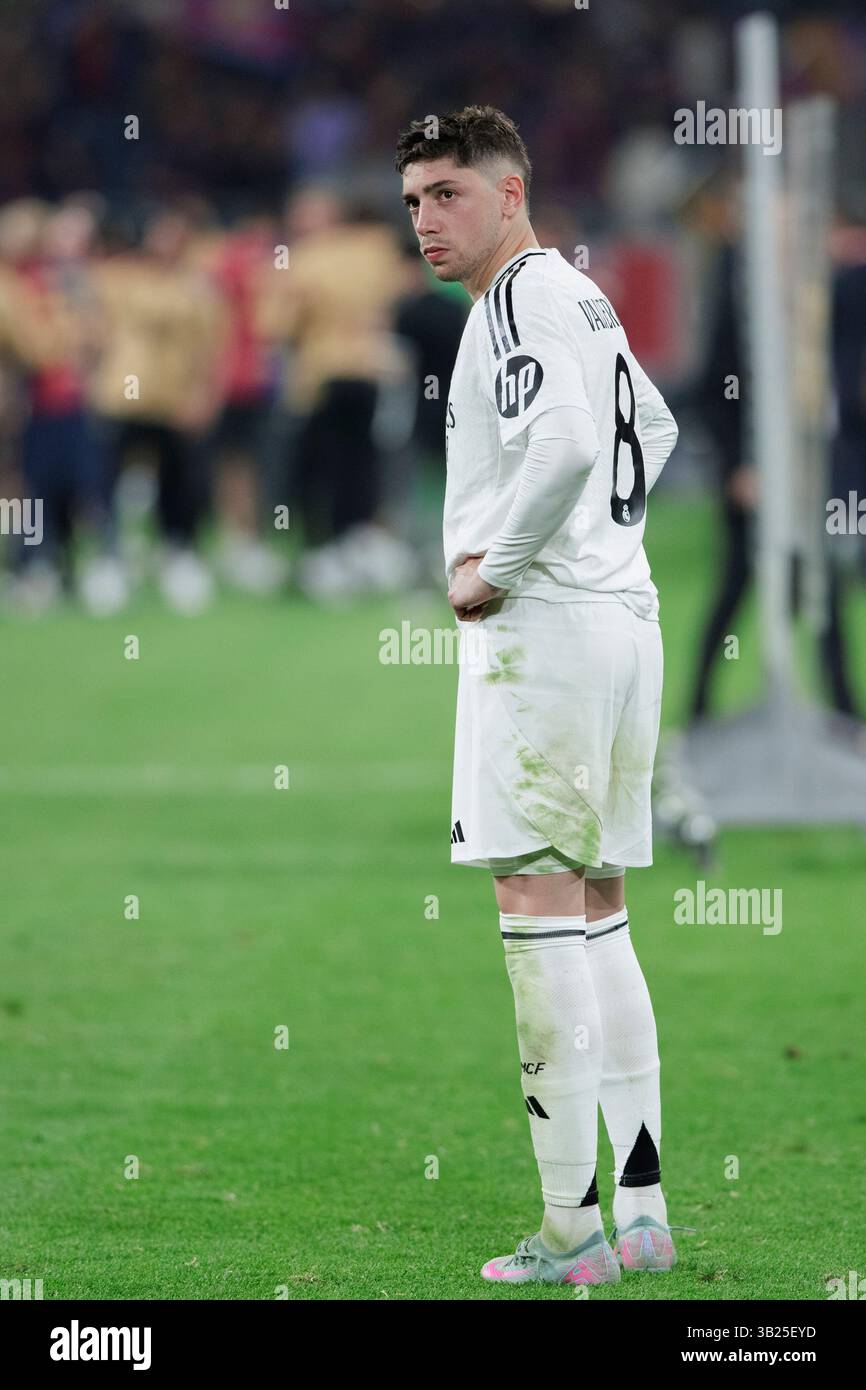 SIVIGLIA, SPAGNA - aprile 26: Federico Valverde del Real Madrid reagisce dopo aver perso la finale di Copa del Rey 2024/25 tra Real Madrid e Barcellona allo Stadio Cartuja. Crediti: Guille Martinez/AFLO/Alamy Live News Foto Stock