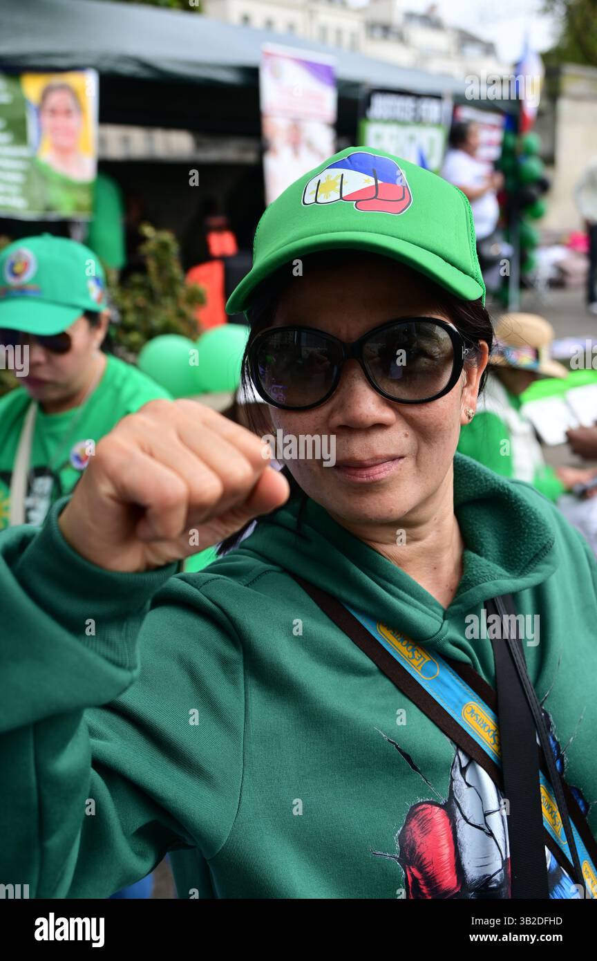 LONDRA, INGHILTERRA - APRILE 27 2025: Bong Go è stato supportato dal PDP Laban UK, e i filippini d'oltremare sono stati invitati a registrarsi online per il rally elettorale delle Filippine del 2025 a Marble Arch, Londra, Inghilterra. (Foto di 李世惠/SEE li/Picture Capital) credito: Vedi li/Picture Capital/Alamy Live News Foto Stock