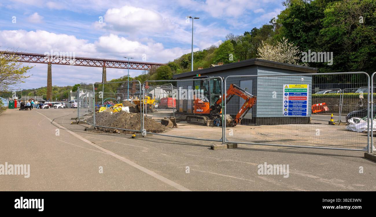 Servizi igienici pubblici in costruzione per uso pubblico su Newhalls Road South, South Queensferry, Scozia, Regno Unito Foto Stock