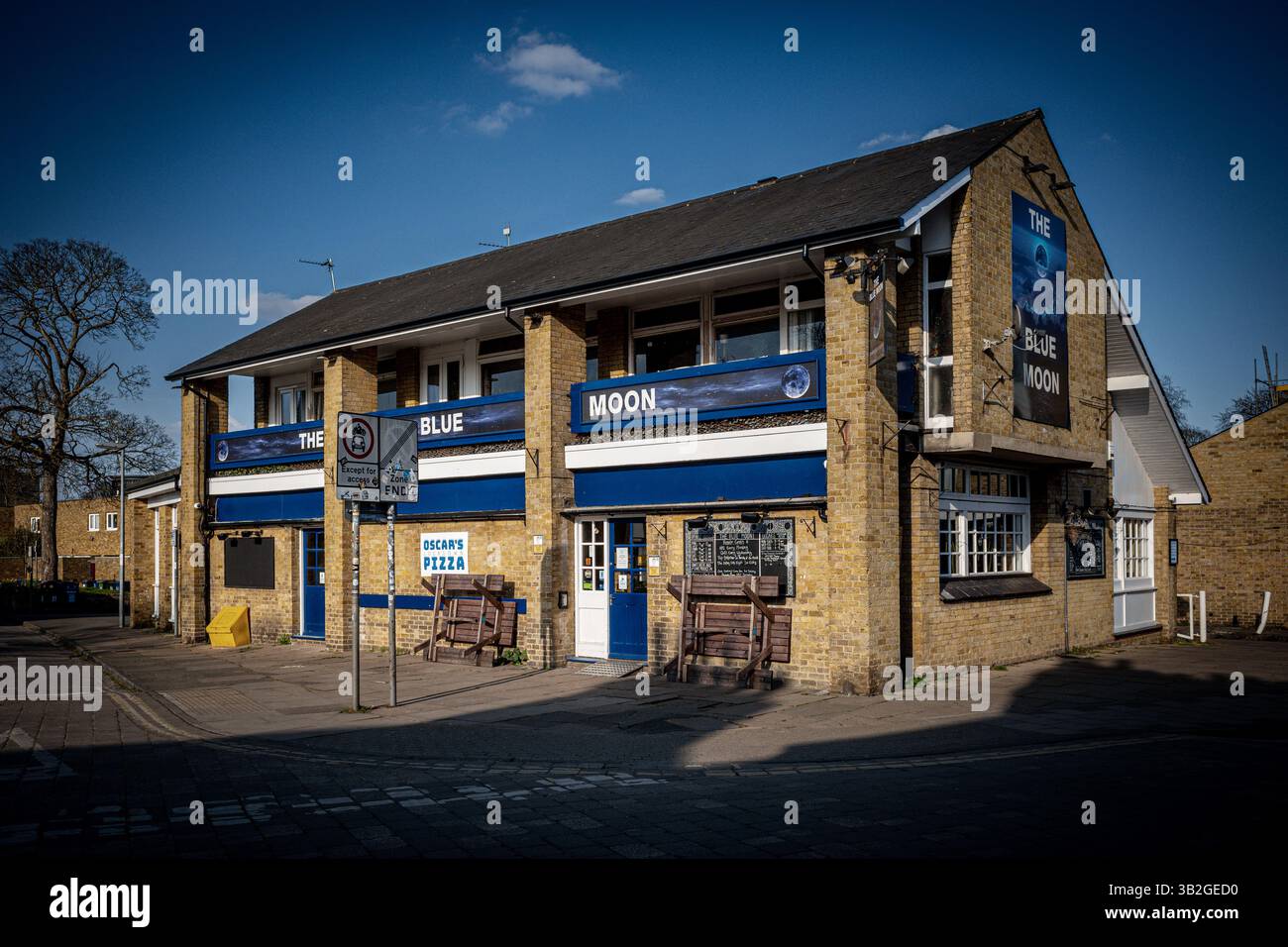 The Blue Moon Pub Cambridge Regno Unito. Il pub Blue Moon al 2 di Norfolk Street Cambridge. Foto Stock