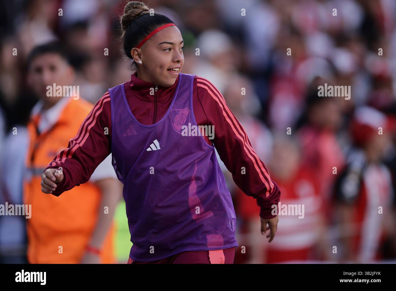 Buenos Aires, Argentina - 27 aprile 2025: River Plate e Boca Juniors si affrontano all'Estadio Monumental in una nuova edizione del calcio argentino Superclásico, durante il giorno 15 del Torneo apertura 2025 nella Professional Football League. Il fiume di Marcelo Gallardo cerca di scalare la classifica nella zona B con ritorni chiave come Gonzalo Montiel, Lucas Martínez quarta, Enzo Pérez e Marcos Acuña. Crediti: UNAR Photo/Alamy Live News Foto Stock