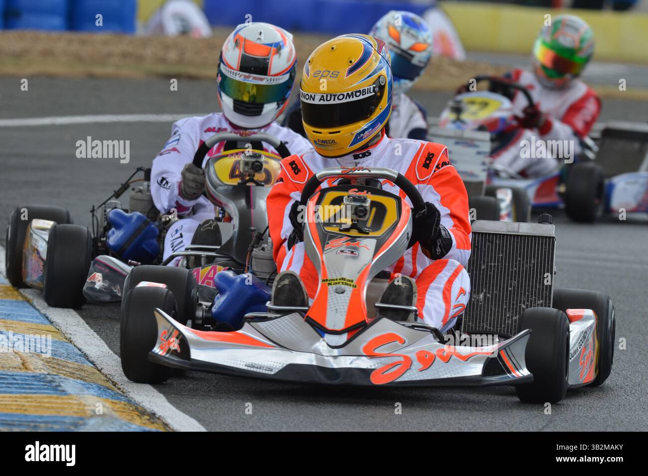 Jules Gounon è un pilota francese professionista, la sua carriera si concentra sulle corse automobilistiche sportive, suo padre Jean-Marc Gounon ha gareggiato in 9 Gran premi tra il 1993 e il 1994. Foto Stock