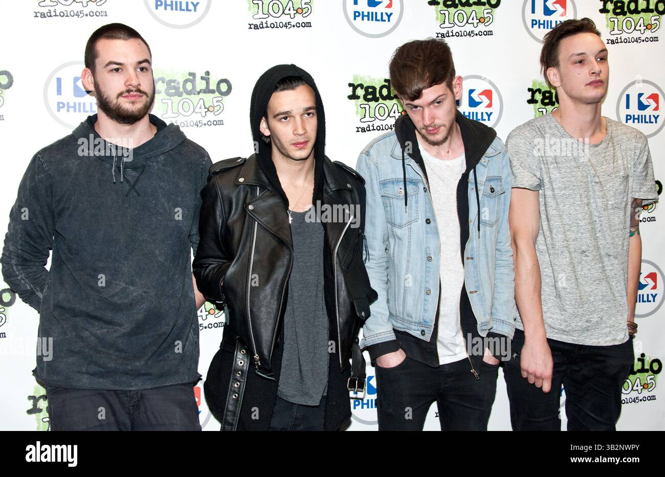 Ross MacDonald, Matthew Healy, Adam Hann e George Daniel dei 1975 al radio 104,5 FM WRFF 's i HeartRadio Performance Theatre di Bala Cynwyd, PA - 28 marzo 2013 Foto Stock