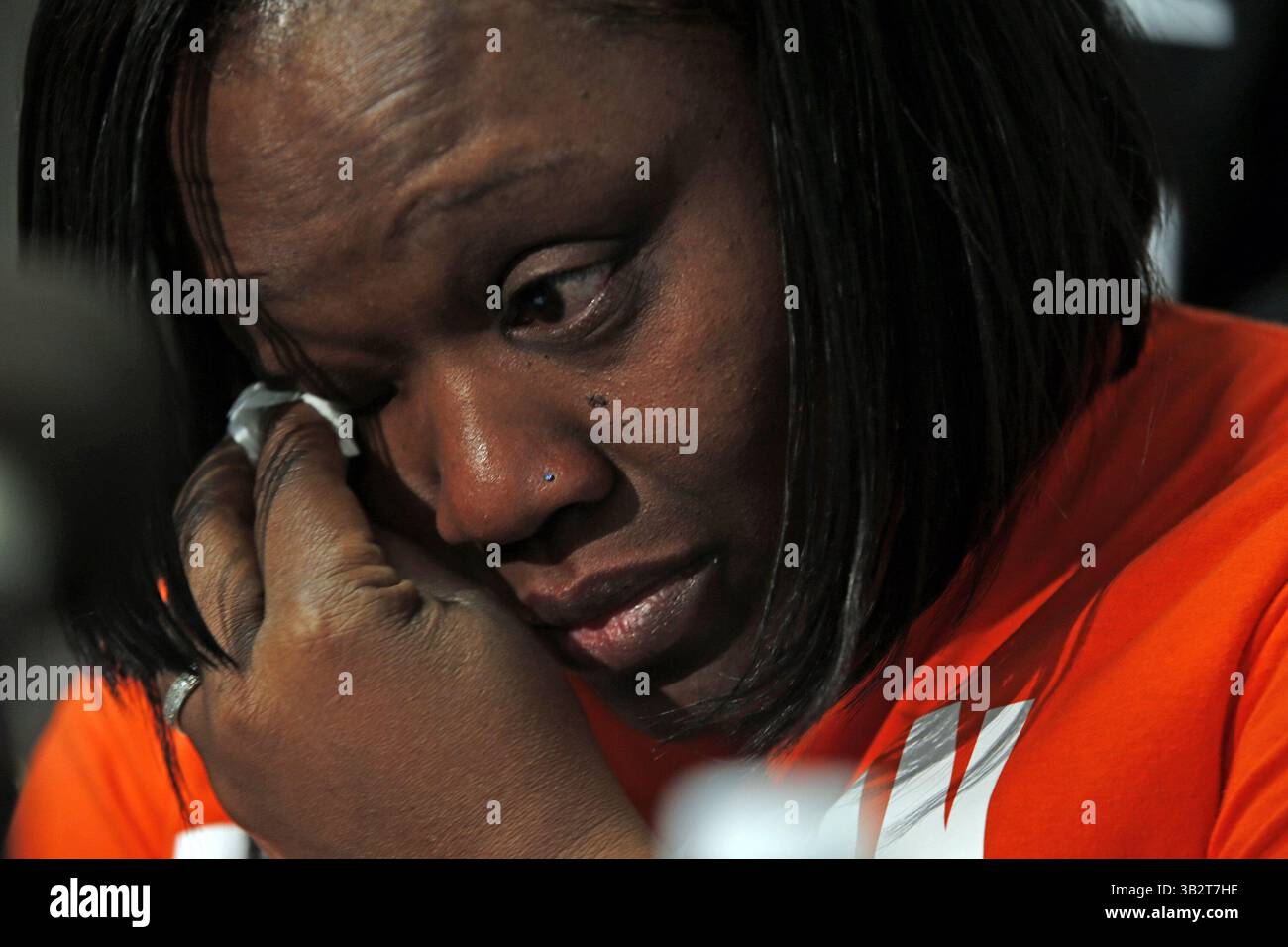 1 dicembre 2015 - Chicago, il, USA - Dorothy Holmes, la madre di Ronald Johnson, durante una conferenza stampa martedì 1 dicembre 2015, in cui ha chiesto che il video della morte di suo figlio venisse rilasciato al pubblico. (Immagine di credito: © Phil Velasquez/TNS tramite cavo ZUMA) Foto Stock