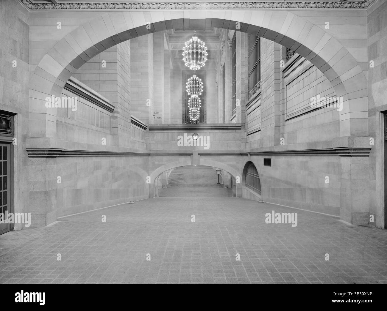 29 dicembre 2015 - Incline to Concourse, Grand Central Terminal, New York City, USA, circa 1915 (immagine di credito: © Glasshouse via ZUMA Wire) Foto Stock