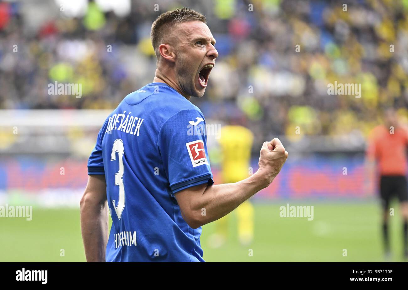 Celebrazione degli obiettivi Pavel Kaderabek TSG 1899 Hoffenheim (03) PreZero Arena, Sinsheim, Baden-Wuerttemberg, Germania, Europa Foto Stock