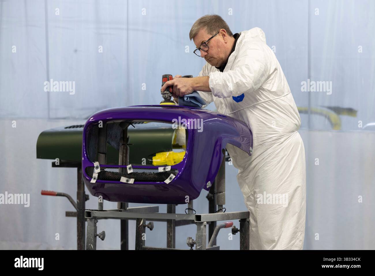 Ripresa delle auto sportive britanniche, stabilimento della Caterham a Dartford, Kent, Inghilterra, Regno Unito. Foto Stock