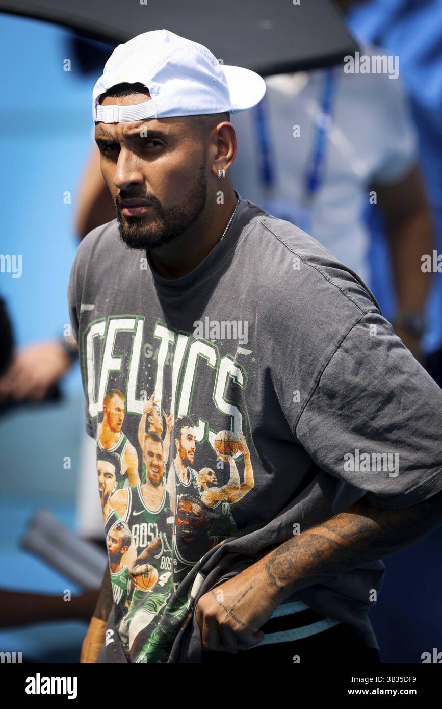 MELBOURNE, AUSTRALIA - 09 GENNAIO: Nick Kyrgios dell'Australia si pratica davanti all'Australian Open 2025 al Melbourne Park il 9 gennaio 2025 a Melbo Foto Stock