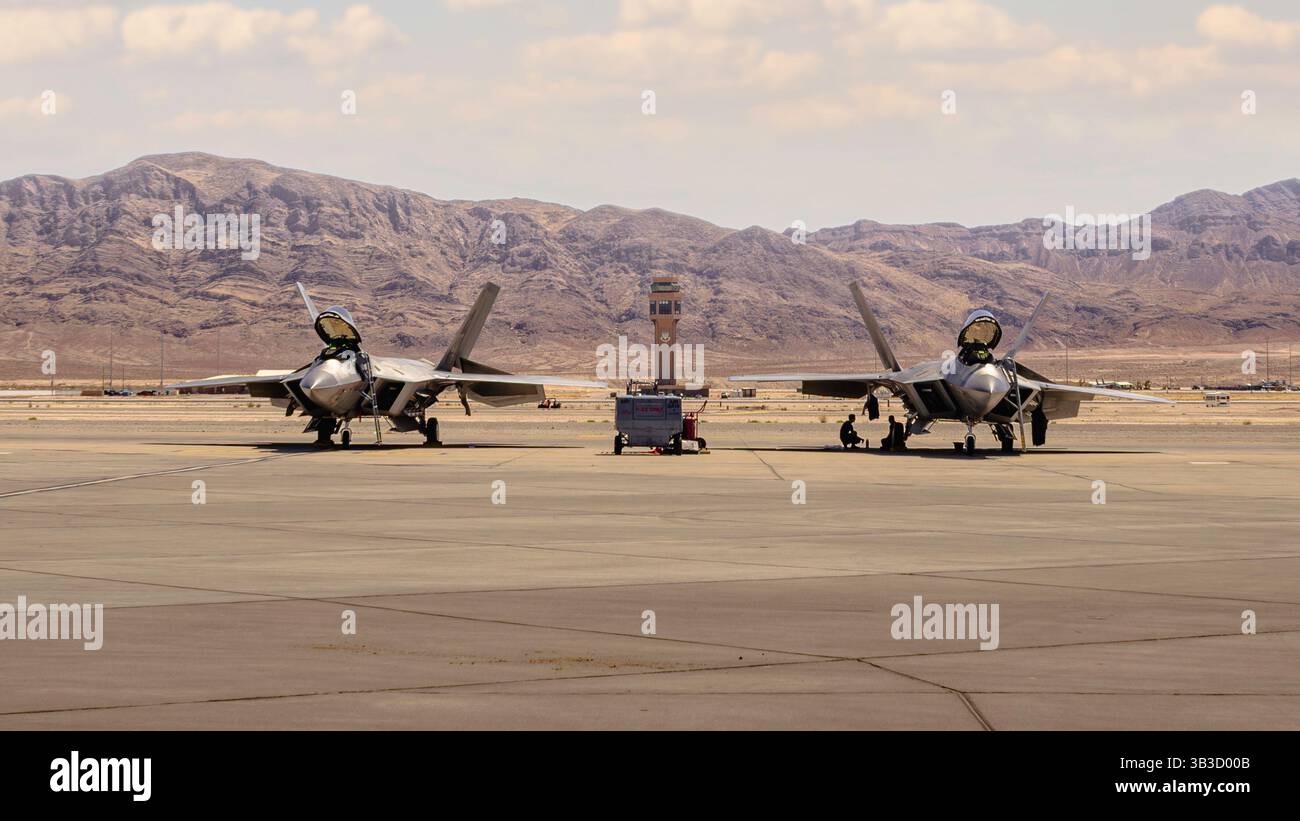 F-22 Raptor Stealth Fighters - Nellis AFB, Nevada, USA - 06 aprile 2025 Foto Stock