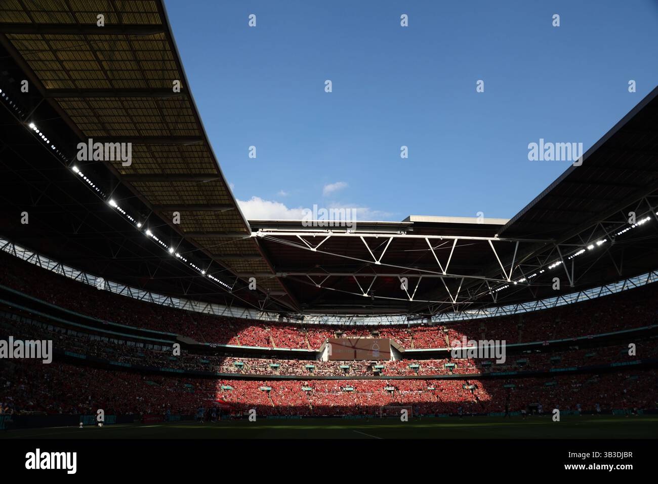 Londra, Regno Unito. 27 aprile 2025. Vista generale alla semifinale della Emirates fa Cup Nottingham Forest contro Manchester City Match allo Stadio di Wembley, Londra, Regno Unito, il 27 aprile 2025. Crediti: Paul Marriott/Alamy Live News Foto Stock