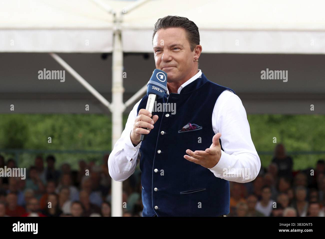 Stefan Mross (cantante / presentatore / intrattenitore) nel programma TV ARD Immer wieder sonntags, Rust, Germania / Germania Foto Stock