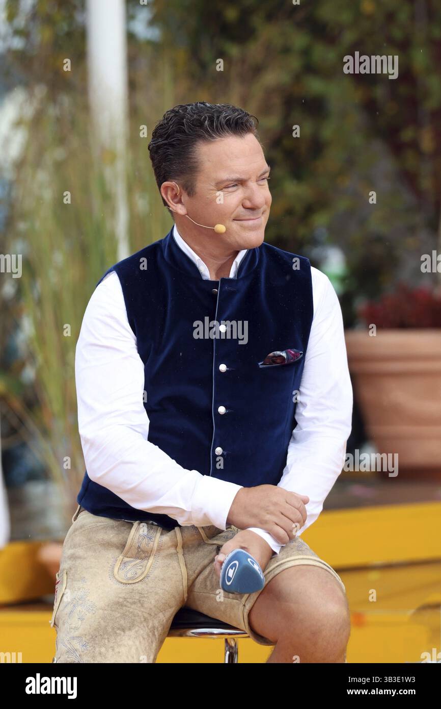 Stefan Mross (cantante / presentatore / intrattenitore) nel programma TV ARD Immer wieder sonntags, Rust, Germania / Germania Foto Stock