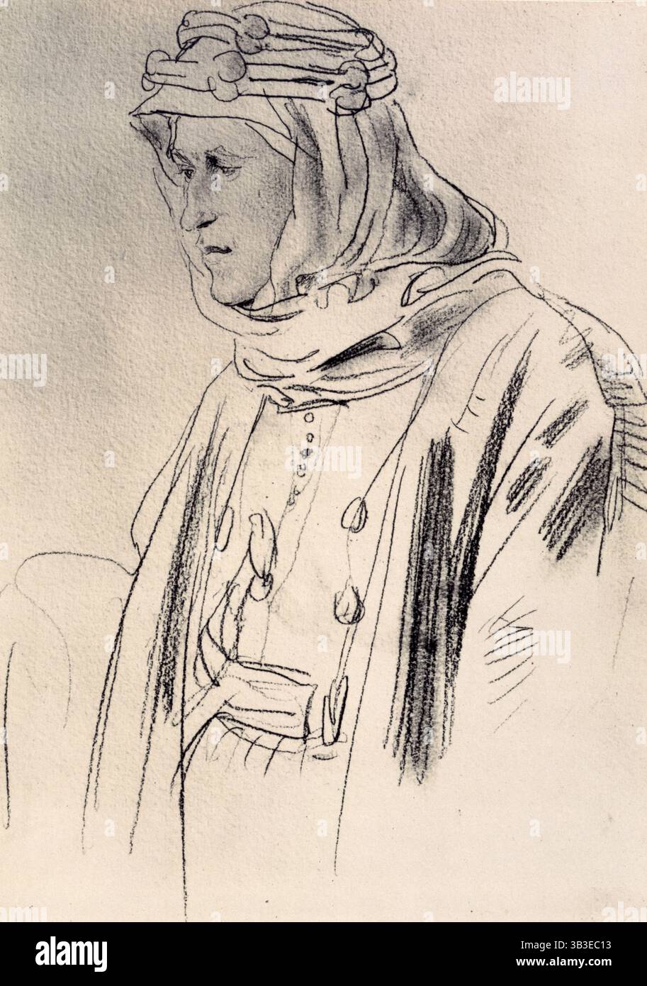 Lawrence d'Arabia, (c1920?). Ufficiale dell'esercito britannico, archeologo, diplomatico e scrittore iniziò ad assumere abiti arabi e a mangiare cibo arabo prima della prima guerra mondiale mentre stava lavorando alla spedizione del British Museum scavando la città ittita di Carchemish. Questi anni furono, Lawrence disse, "la migliore vita che abbia mai vissuto". Foto Stock