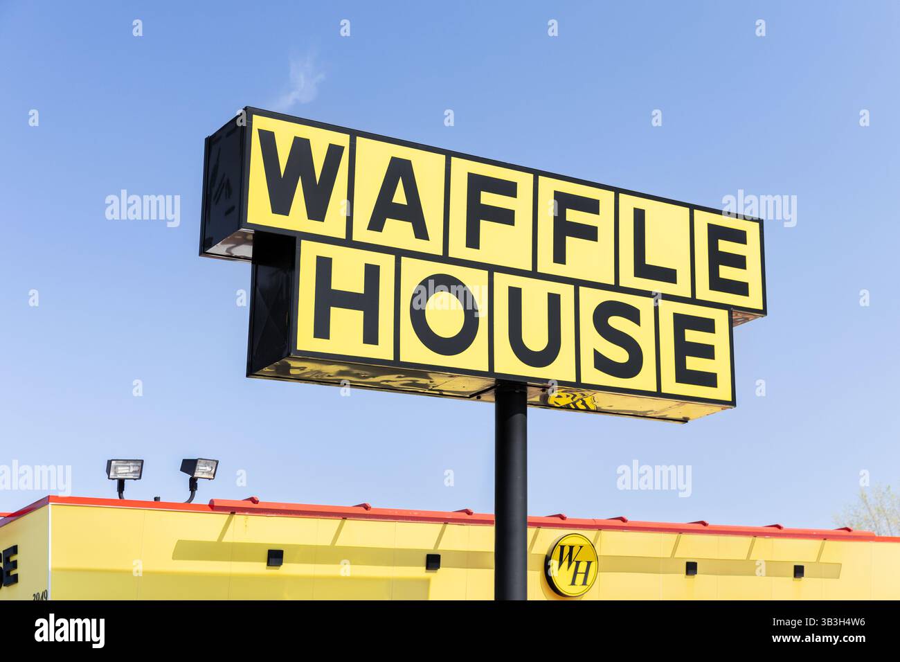 Waffle House è una catena di ristoranti americani che serve colazione tipica del sud con oltre 2000 locali negli stati del Midwest e del sud. Foto Stock