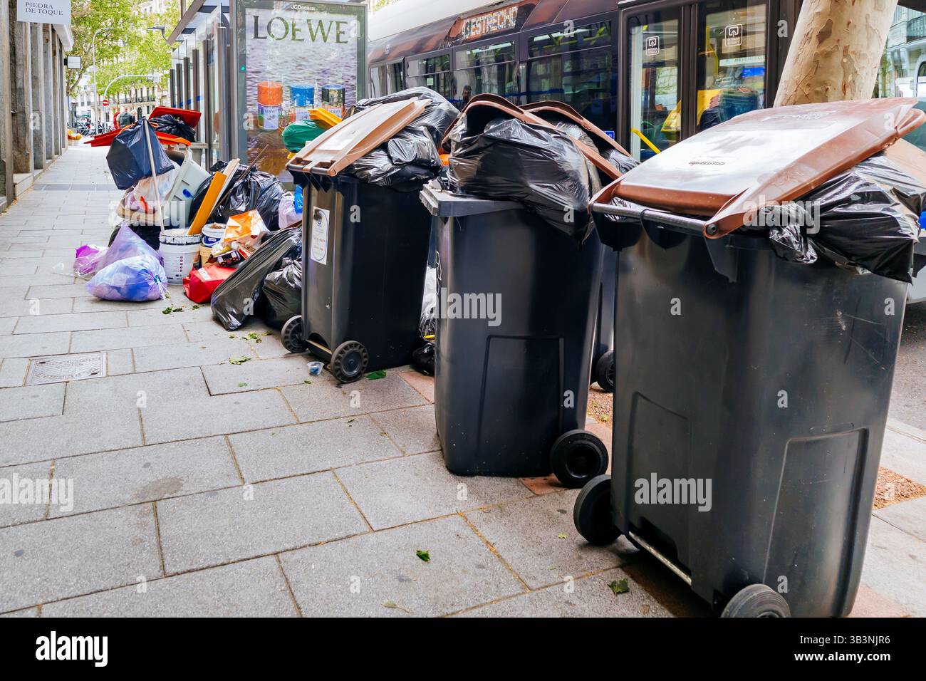 Sciopero della spazzatura a Madrid. Madrid, Comunidad de Madrid, Spagna, Europa Foto Stock