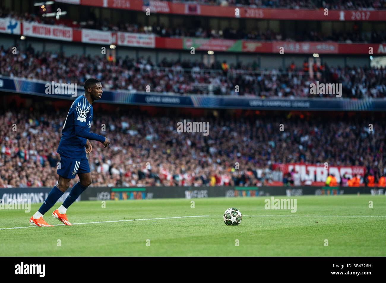 LONDRA, INGHILTERRA - APRILE 29: Ousmane Dembele durante la semifinale di UEFA Champions League 2024/25, partita di prima gamba tra Arsenal e Paris Saint-Germain all'Arsenal Emirate Stadium il 29 aprile 2025 a Londra, Inghilterra. (Foto di Lounis Tiar credito: Lounisphotography/Alamy Live News Foto Stock