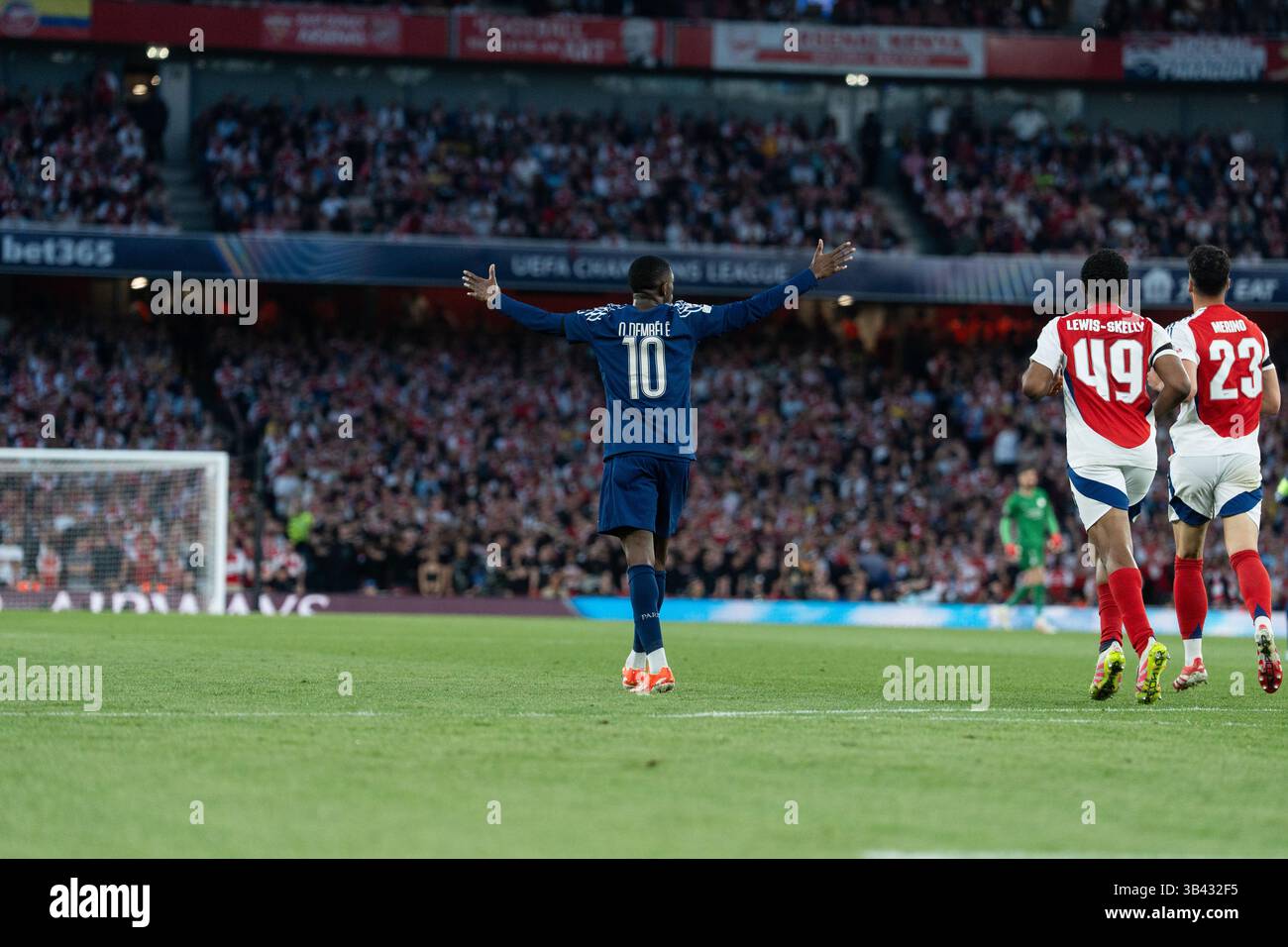 LONDRA, INGHILTERRA - APRILE 29: Ousmane Dembele durante la semifinale di UEFA Champions League 2024/25, partita di prima gamba tra Arsenal e Paris Saint-Germain all'Arsenal Emirate Stadium il 29 aprile 2025 a Londra, Inghilterra. (Foto di Lounis Tiar credito: Lounisphotography/Alamy Live News Foto Stock