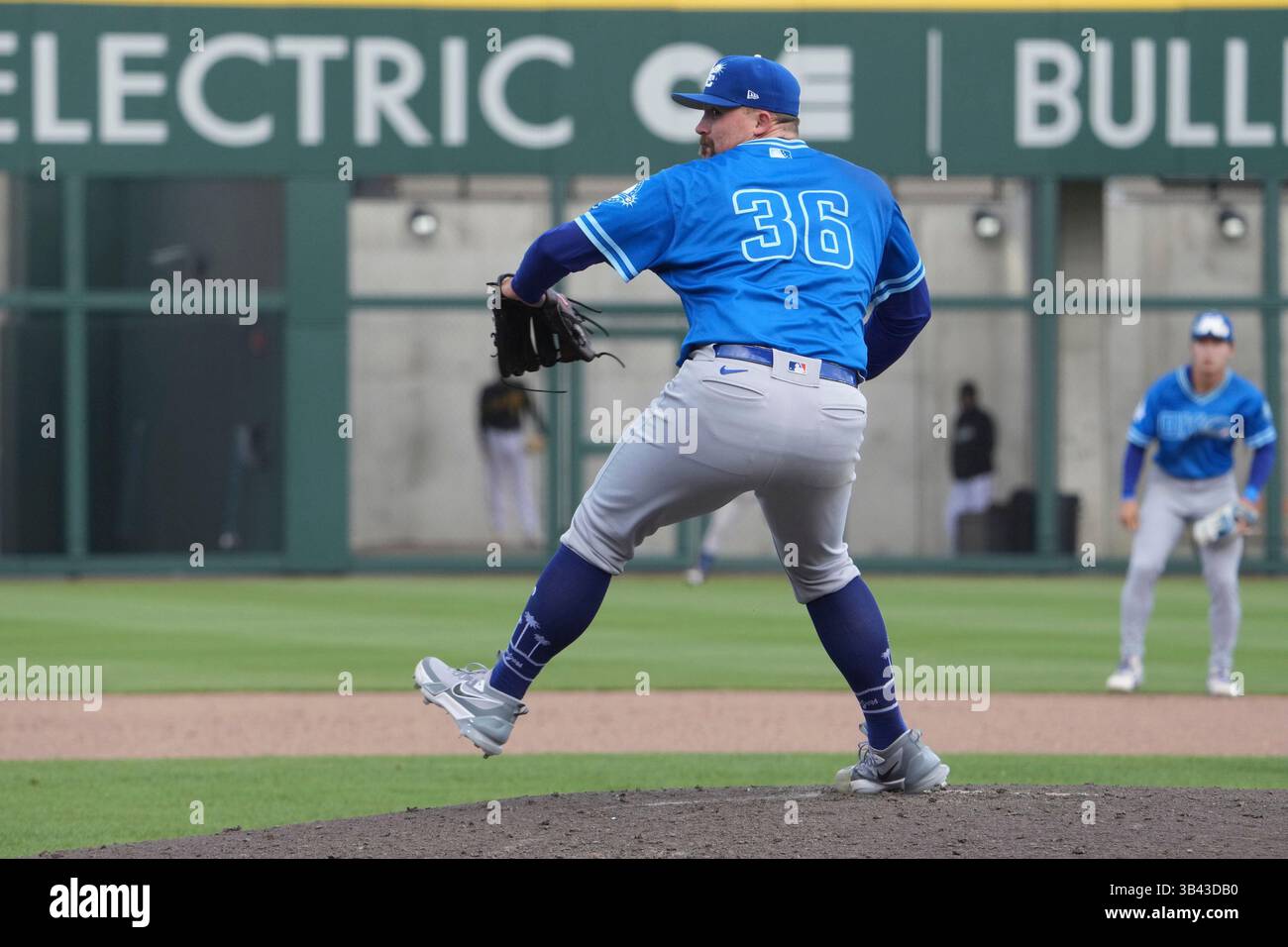 APRILE 27 2025: Il lanciatore di Oklahoma City Logan Boyer (36) lancia un pitch durante la partita con Oklahoma City Comets e Salt Lake Bees tenutasi allo Smiths Field di Salt Lake Ut. David Seelig/Cal Sport medi Foto Stock