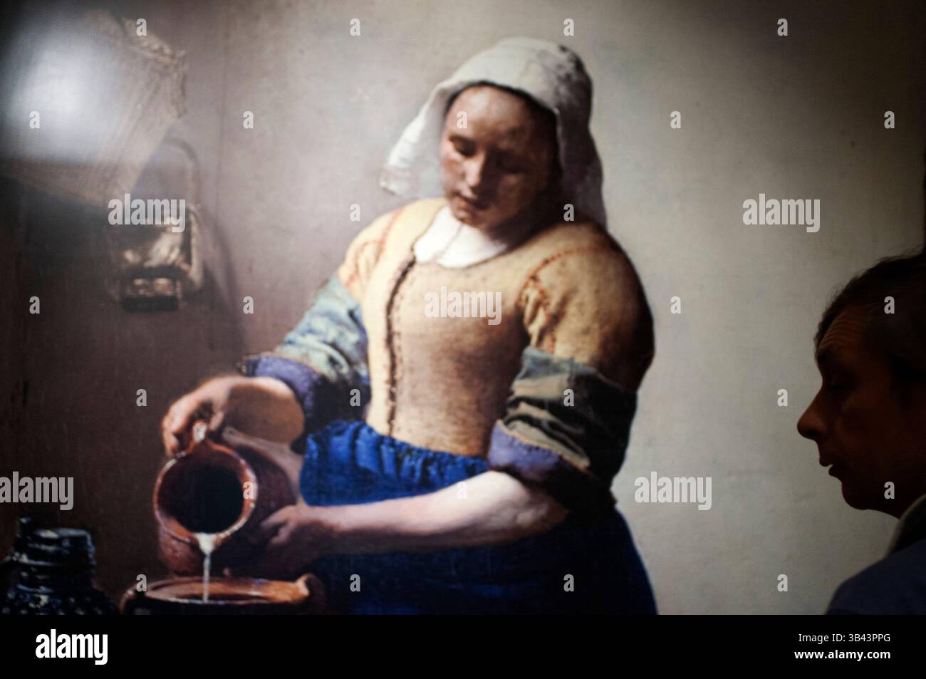 27 maggio 2015 - New York, New York, Stati Uniti - capolavoro di Vermeer 'la Milkmaid' nel Metropolitan Museum of Art, MOMA, 1000 Fifth Avenue e 82nd Street. (Immagine di credito: © Sergi Reboredo/ZUMA Wire/ZUMAPRESS.com) Foto Stock