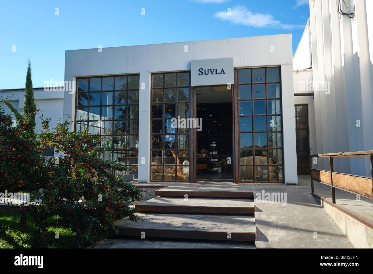 L'ingresso principale al negozio, caffetteria e cantina. Presso la Suvla Wine Factory di Eceabat, Gallipoli, Turchia. Foto Stock