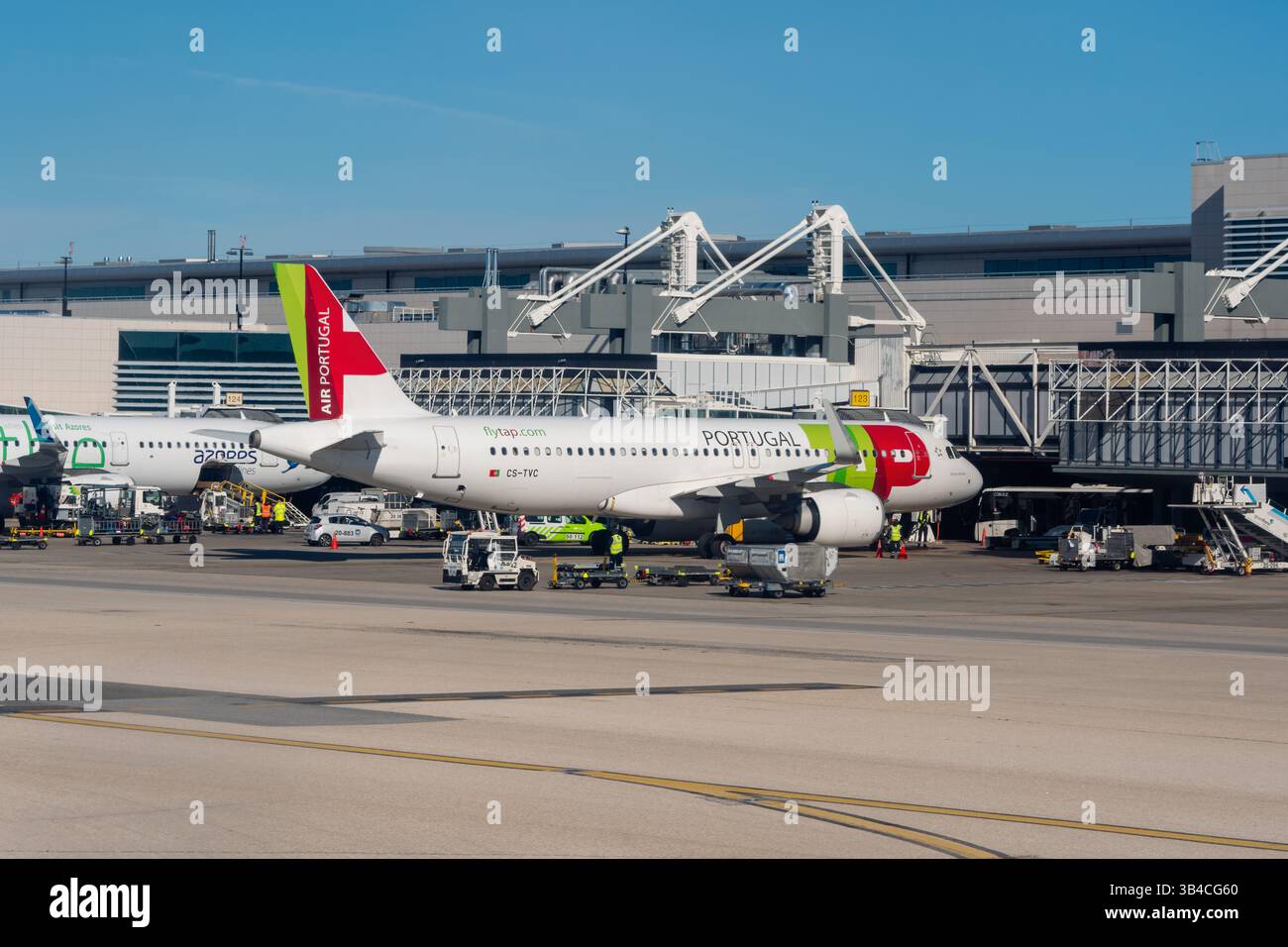 Lisbona, Portogallo - 4 dicembre 2024 TAP Air Portugal Airbus A320-251N, Aeroporto di Lisbona. Foto Stock