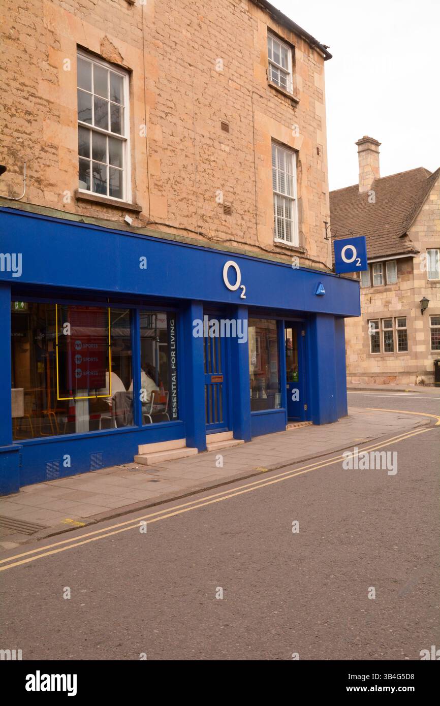 Negozio di telefoni O2 a Stamford, Lincolnshire, Inghilterra Foto Stock