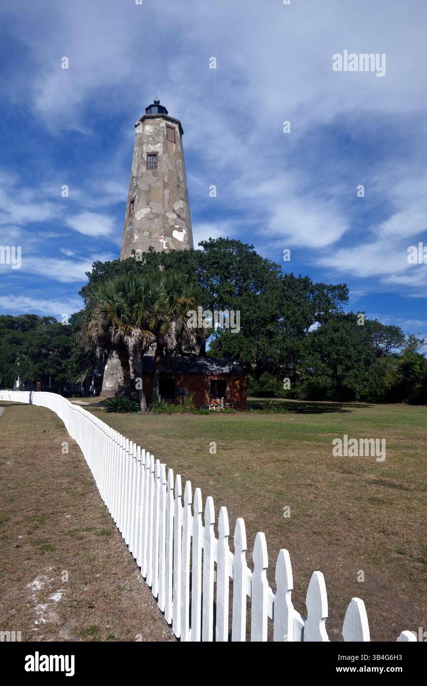 NC00561-00...NORTH CAROLINA - Old Baldy Lighthouse sull'isola di Bald Head alla foce del fiume Cape Frear. Foto Stock