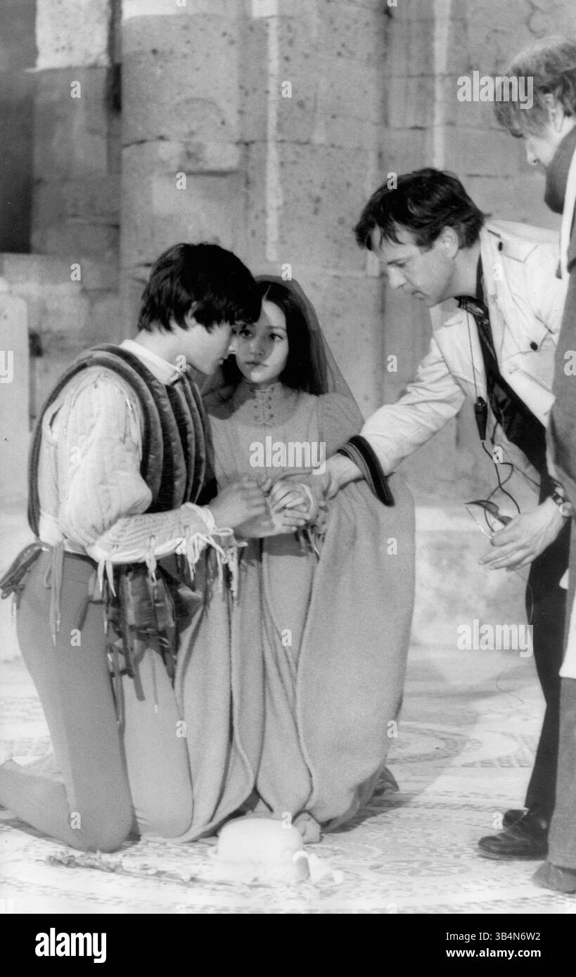 21 marzo 2011 - OLIVIA HUSSEY LEONARD WHITING e Franco Zeffirelli.Romeo e Giulietta 1968.(immagine di credito: © Globe Photos/ZUMAPRESS.com) Foto Stock