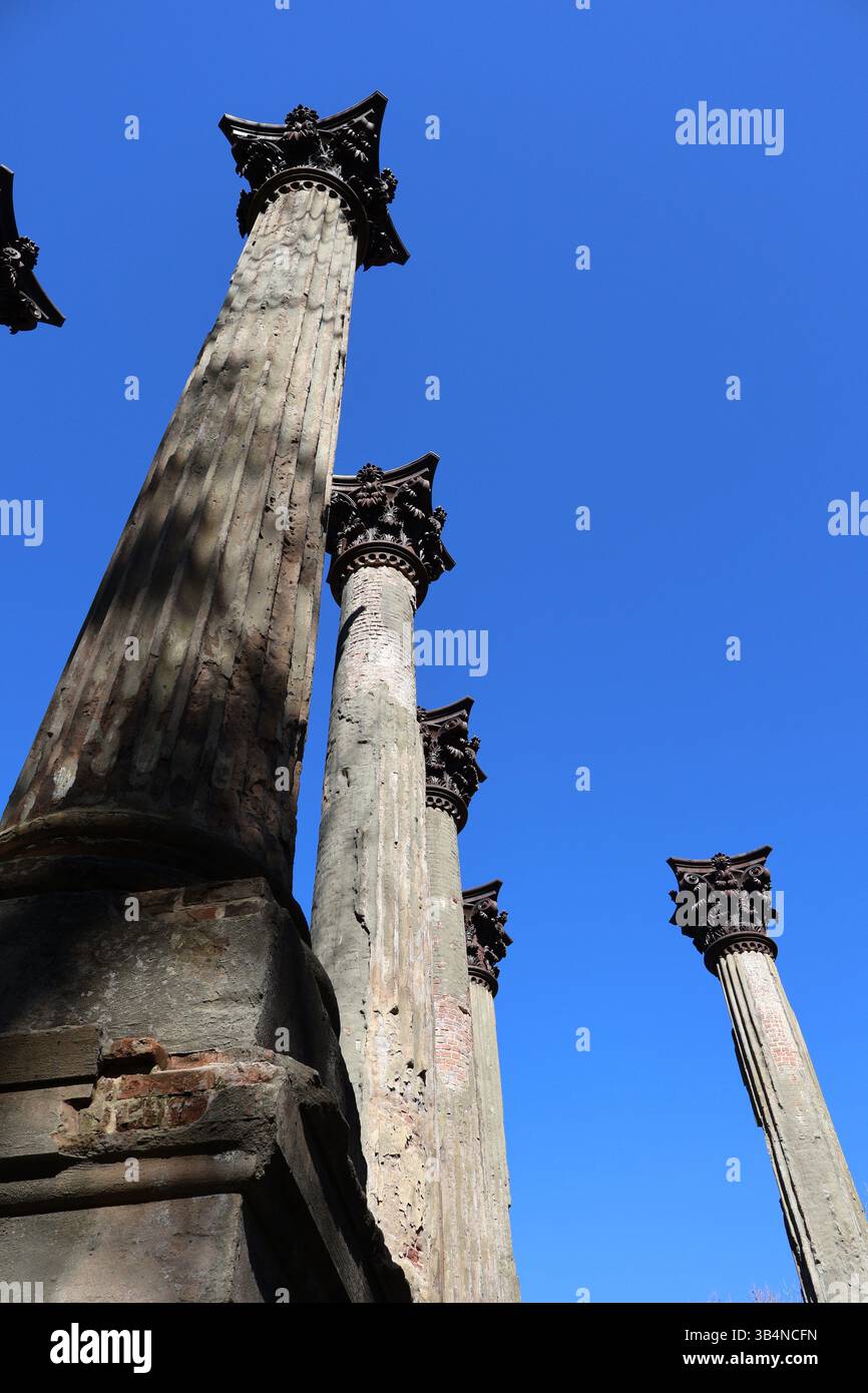 Le rovine di Windsor Mansion sono colonne corinzie Foto Stock