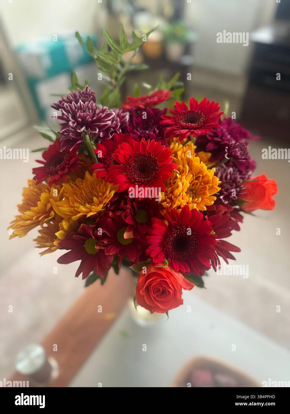 Autunnano le più belle fioriture - Immagine stock catturata con smartphone