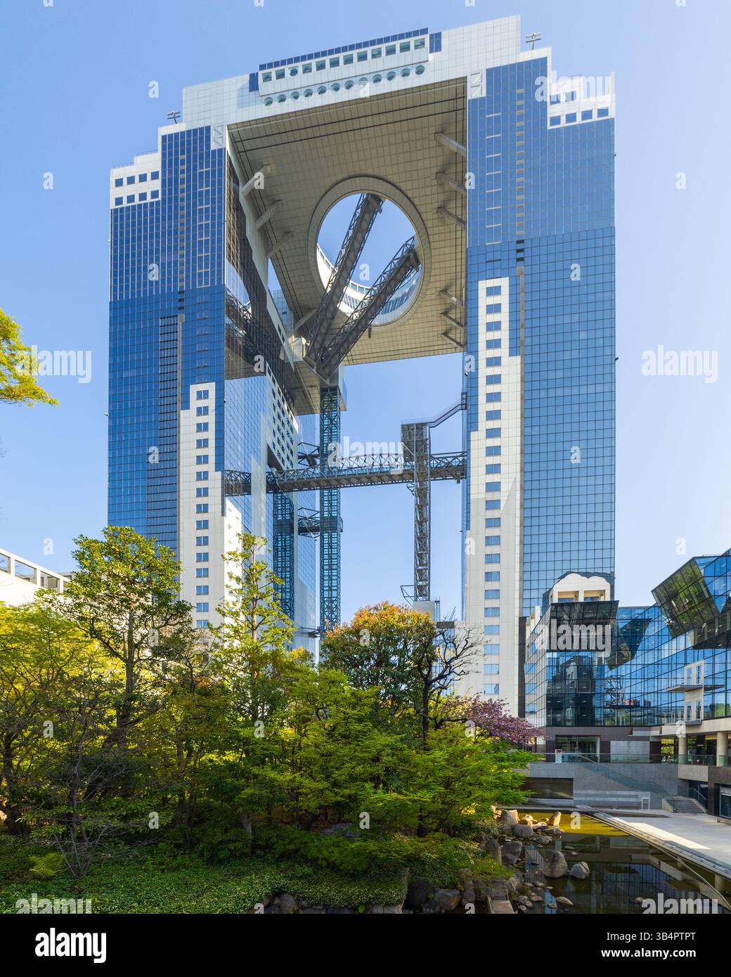 Umeda Sky Building di Osaka, progettato da Hiroshi Hara in stile metabolista Foto Stock