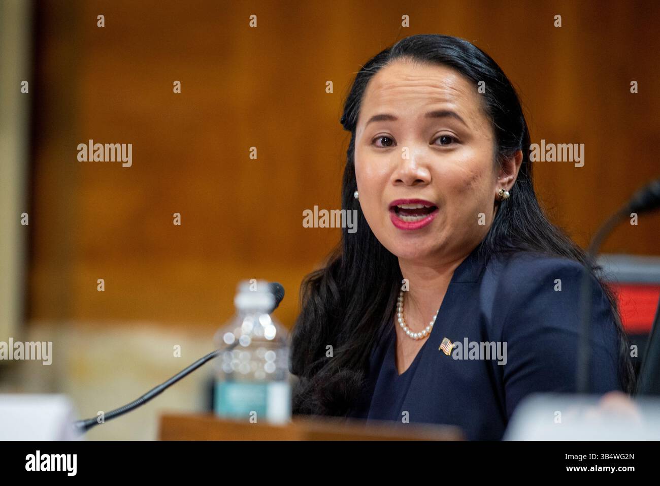 14 giugno 2022, Washington, District of Columbia, USA: Camille C. Touton, Commissario, Bureau of Reclamation, Dipartimento degli interni degli Stati Uniti appare davanti a un'audizione del Comitato per l'energia e le risorse naturali del Senato per esaminare le soluzioni a breve e lungo termine alla siccità estrema negli Stati Uniti occidentali, nel Dirksen Senate Office Building a Washington, DC, martedì 14 giugno 2022 (immagine di credito: © Rod Lamkey/CNP via ZUMA Press Wire) Foto Stock 14 giugno 2022, Washington, District of Columbia, USA: Camille C. Touton, Commissario, Bureau of Reclamation, Dipartimento degli interni degli Stati Uniti appare davanti a un'audizione del Comitato per l'energia e le risorse naturali del Senato per esaminare le soluzioni a breve e lungo termine alla siccità estrema negli Stati Uniti occidentali, nel Dirksen Senate Office Building a Washington, DC, martedì 14 giugno 2022 (immagine di credito: © Rod Lamkey/CNP via ZUMA Press Wire) Foto Stock