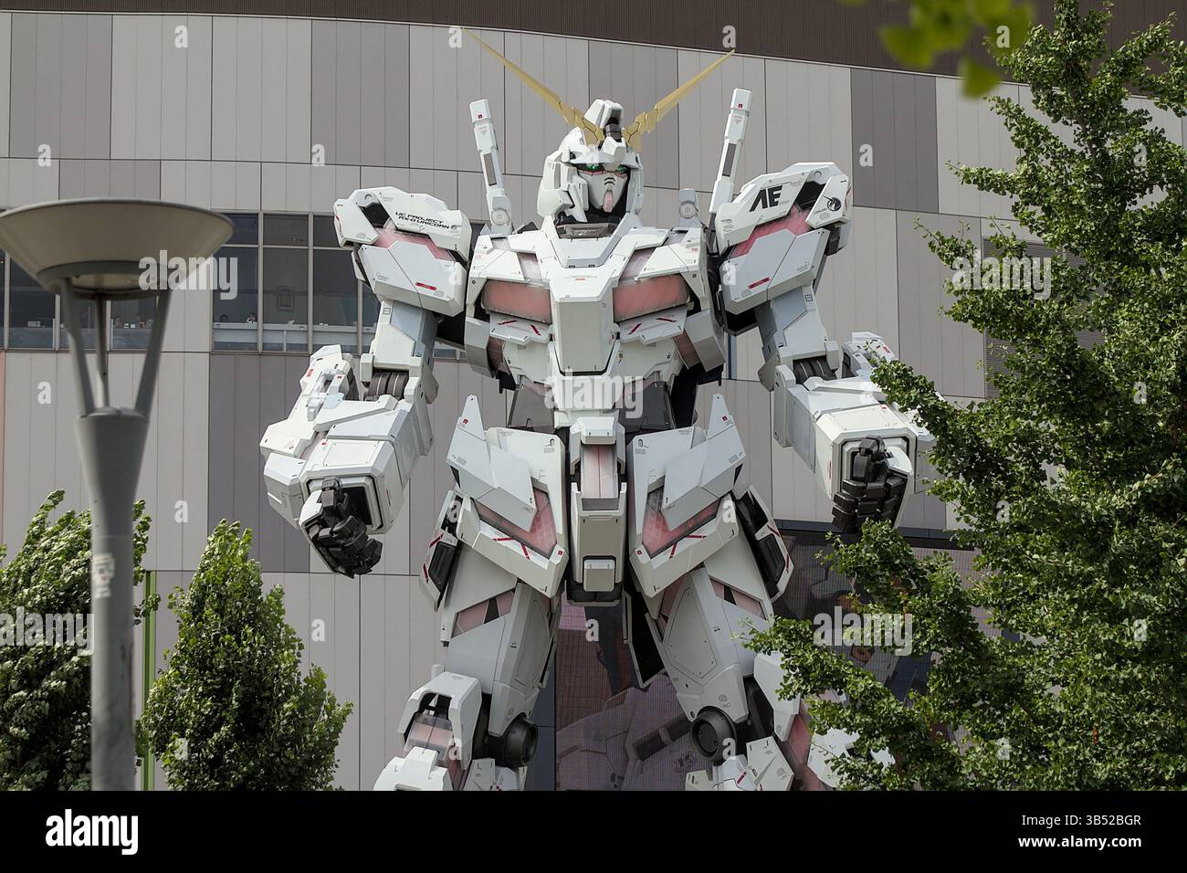 ODAIBA, TOKYO, GIAPPONE - 8 luglio 2023: "La statua a grandezza naturale dell'unicorno Gundam", un robot apparso in un anime giapponese titolo Mobile Suit Gundam Unicorn. Foto Stock