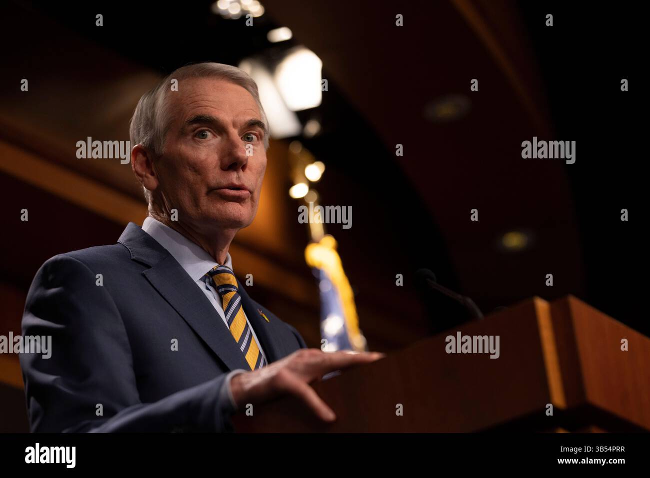 30 marzo 2022, Washington, District of Columbia, USA: Il senatore degli Stati Uniti Rob Portman (repubblicano dell'Ohio) parla a una conferenza stampa del GOP sullo stato del confine meridionale degli Stati Uniti nel Campidoglio il 30 marzo 2022, Washington D.C., Stati Uniti (Credit Image: © Aaron Schwartz/CNP via ZUMA Press Wire) Foto Stock